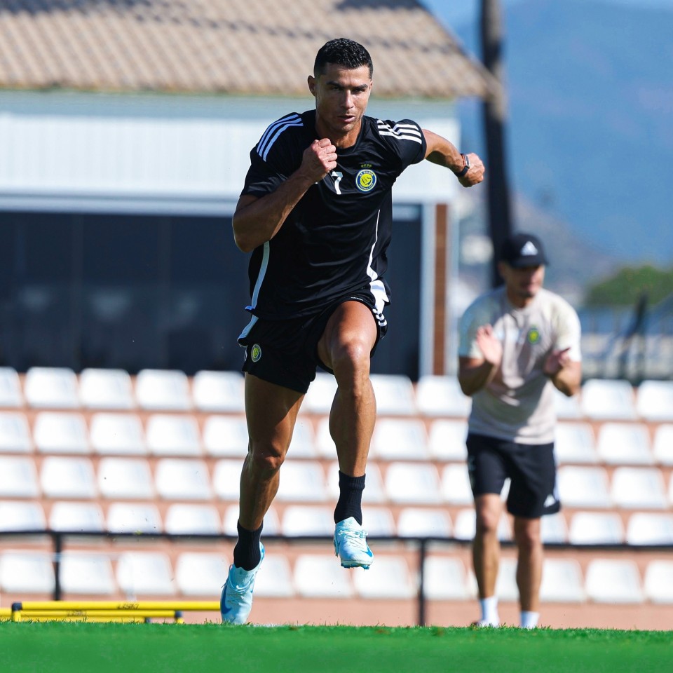 kaiyun官网登录入口C罗迎来五赛季出色发挥，MAD观众热烈欢呼！的简单介绍